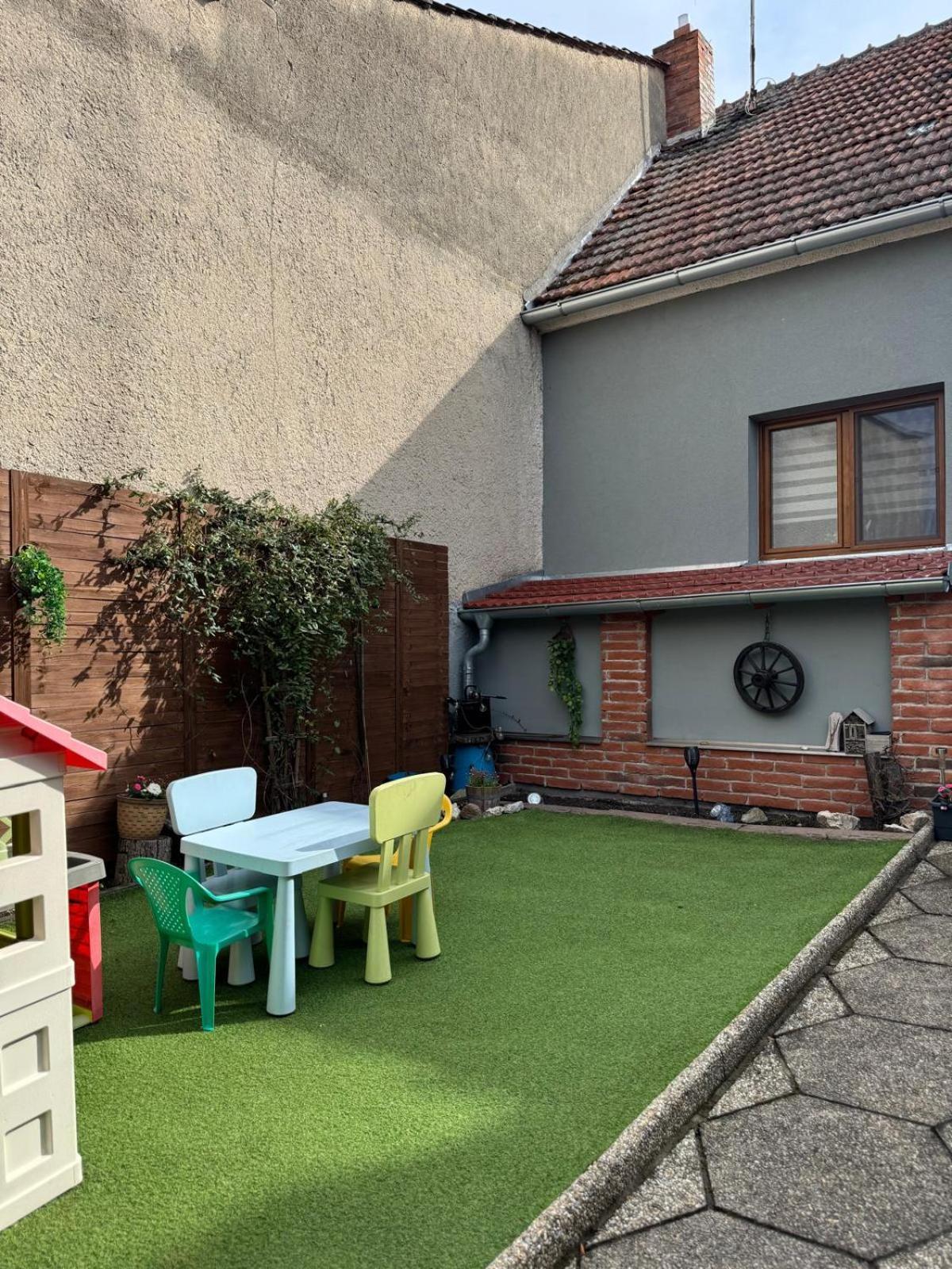 Ubytování 121 - Hlohovec Exteriér fotografie
